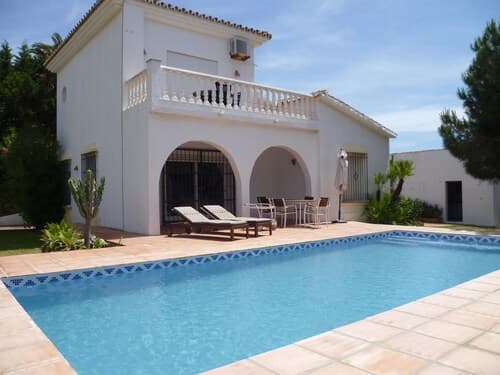 Cutest Beach Villa - 30 M To Beach