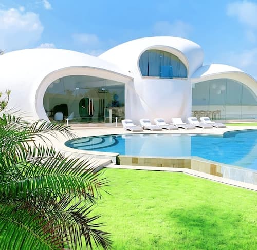 Beachfront Villa The Cloud
