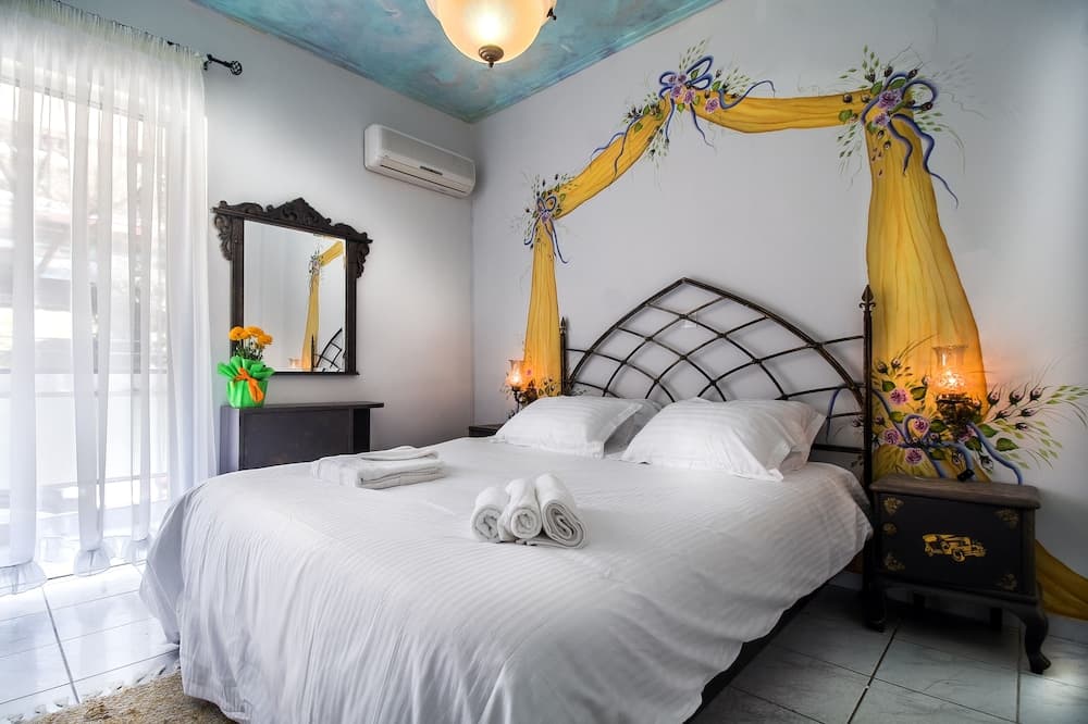 Stylish Apt Next To Thiseio & Keramikos