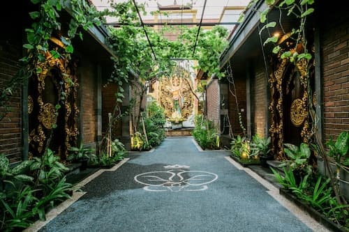 Royal Orchid Lodge