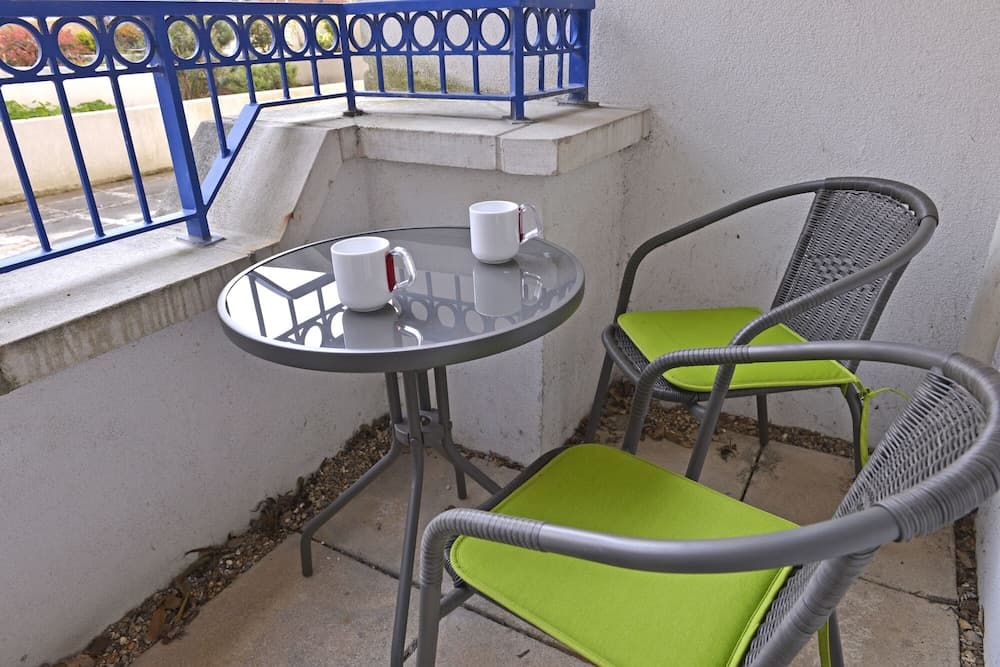 Stagedoor Apartment