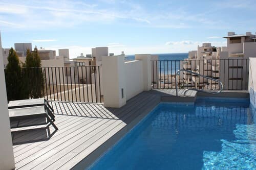 Penthouse With Private Pool Near Beach
