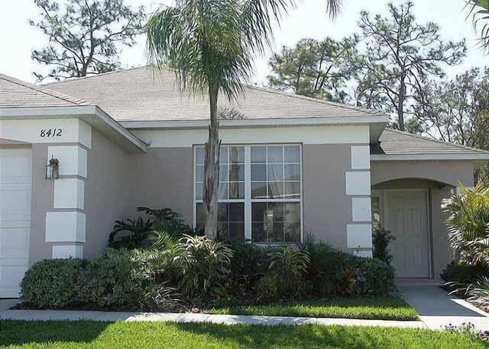 Emerald Island 4 bed / 3 Bath Home