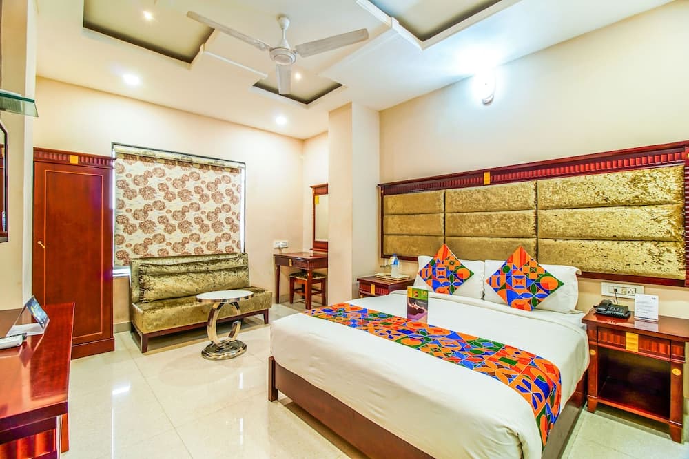 FabHotel Eleven Heights