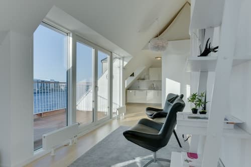 Harbour Penthouse