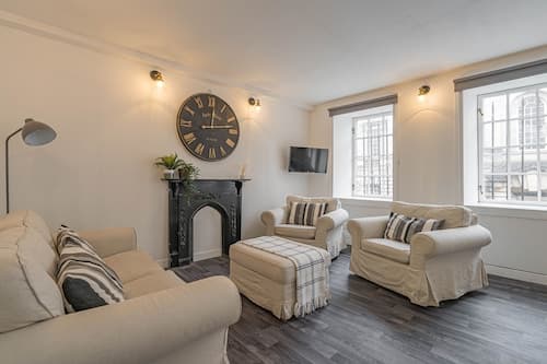 Royal Mile 5 BR Apartment nr Castle