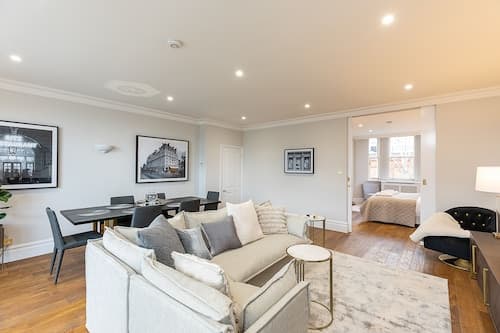 JOIVY Astonishing flats near Mayfair & Piccadilly Circus