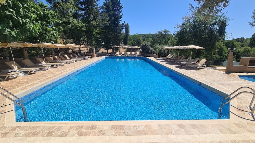 Polonezköy Country Club ve Doğal Yaşam Parkında Konaklama