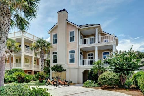 2225 Bruce Drive by Hodnett Cooper