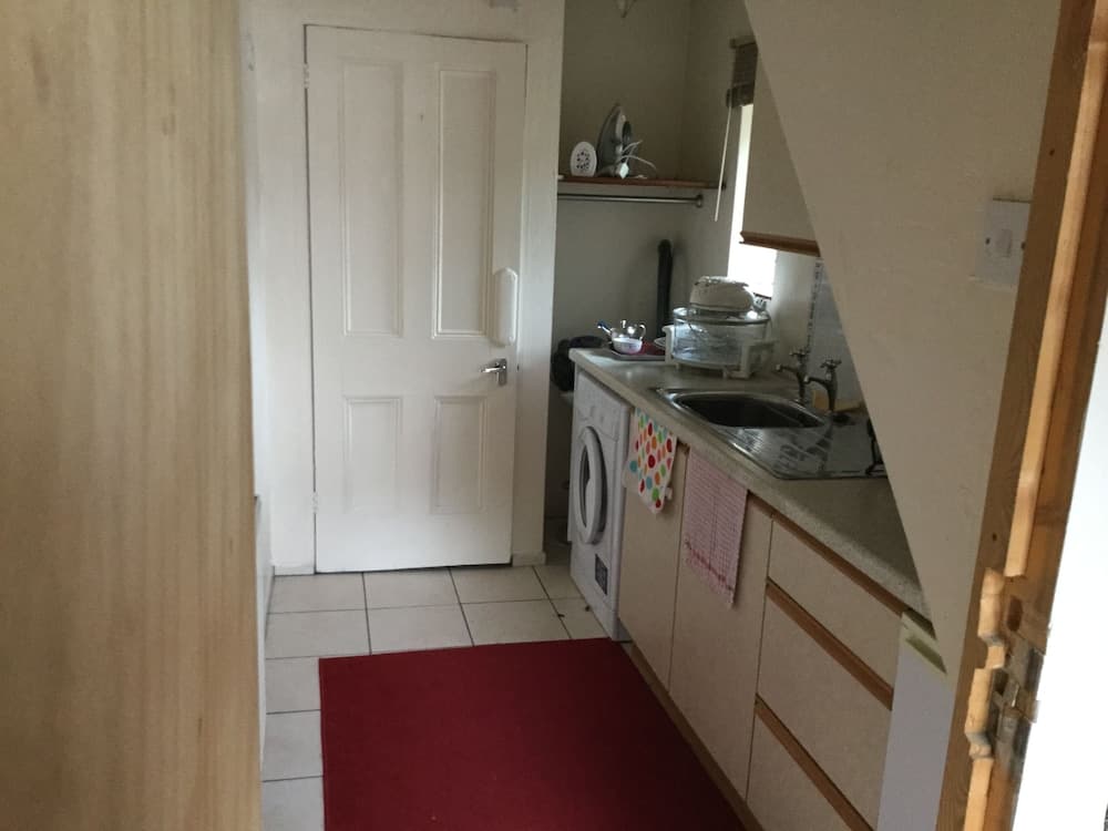 Stunning 1-bed Cottage in Ashford William Harvey