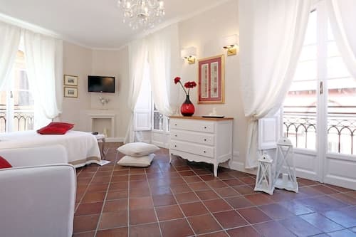 Daplace - Gaia Apartment
