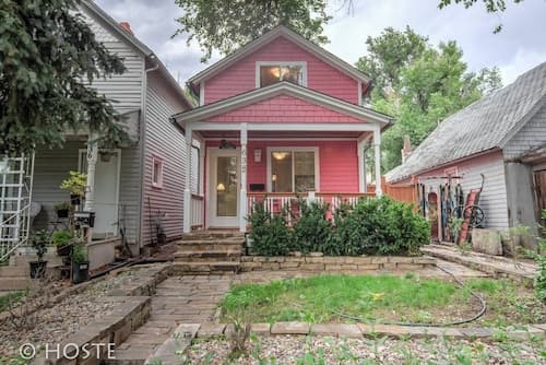 Perfect Cottage Downtown Great Patio!