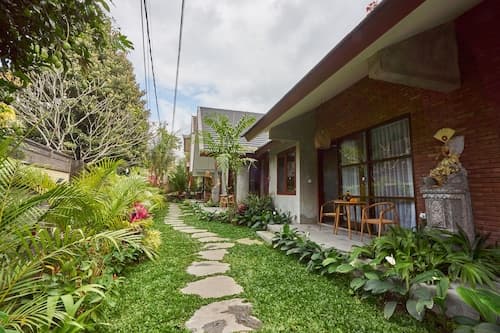 Yarama Cottages