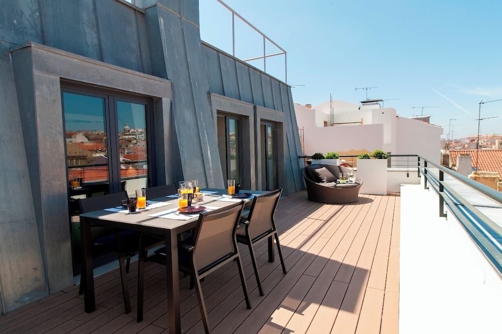 JOIVY Lux & Spacious 1BR home w/ huge terrace, 5mins to Academy of Sciences