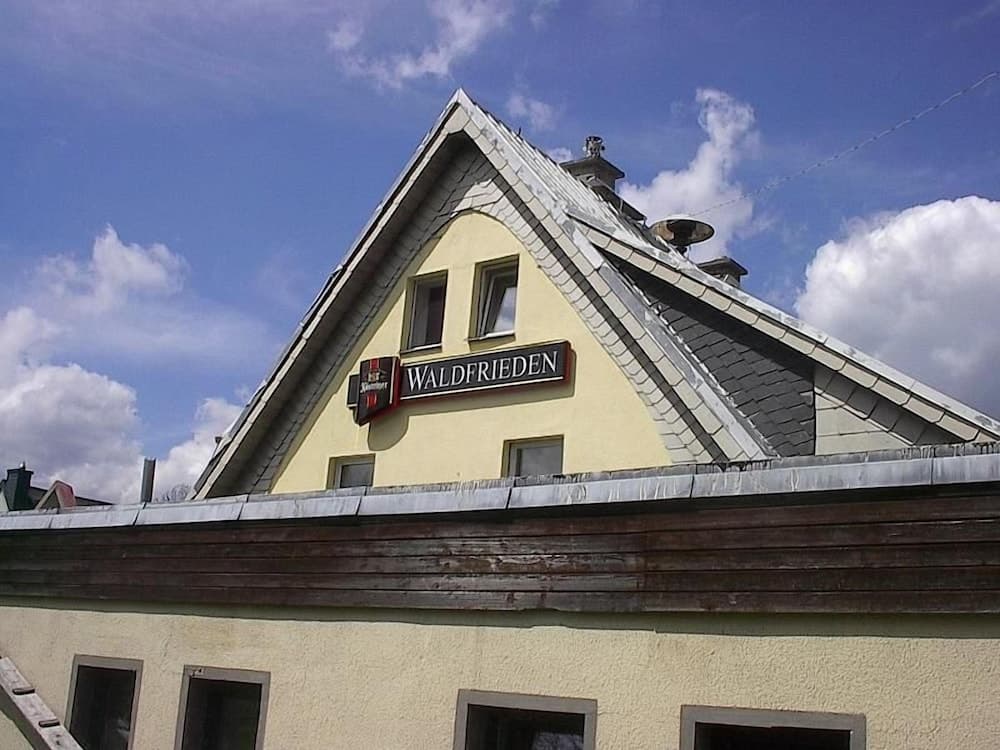Pension & Gaststätte Zum Waldfrieden