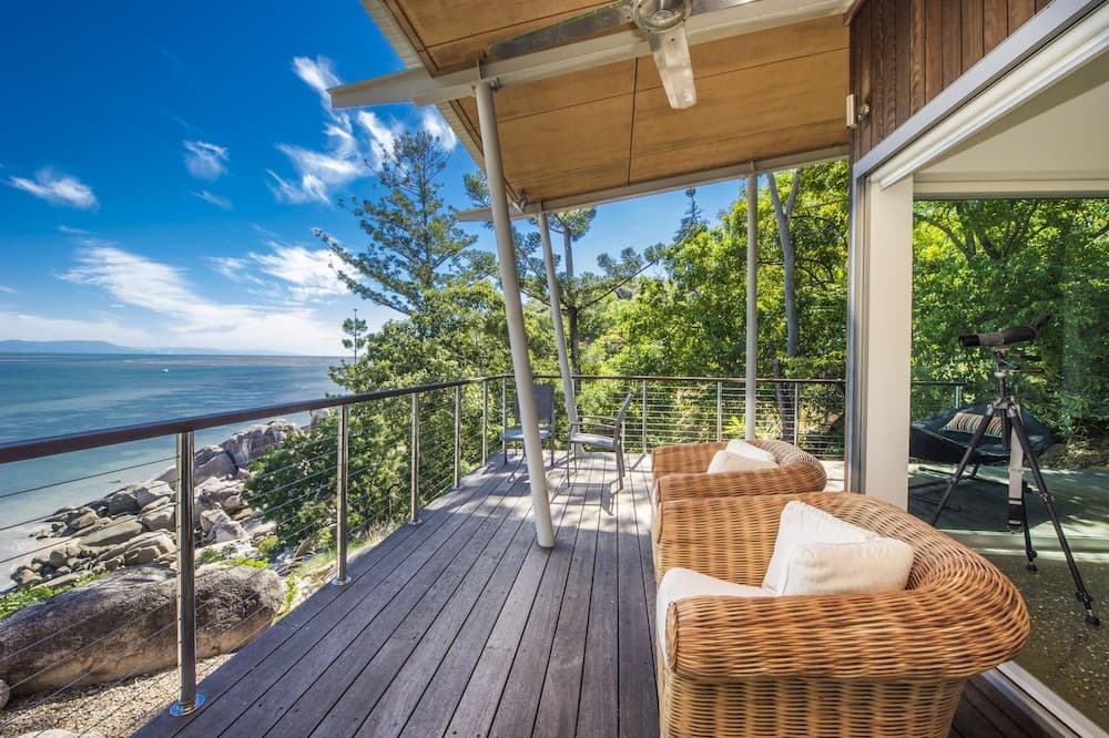 Headland Hideaway