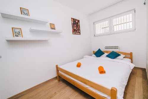 Modern 2bdr Apartment-cathedral View-best Location
