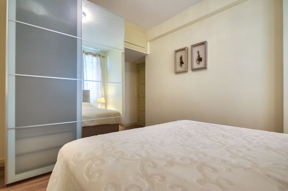Old Town Apartment