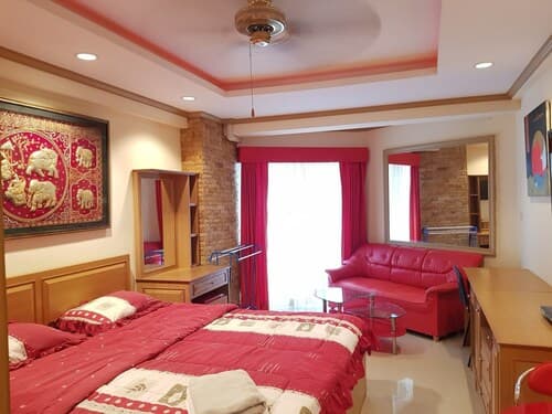 5th Floor Condo Jomtien Beach - Sleeps 2