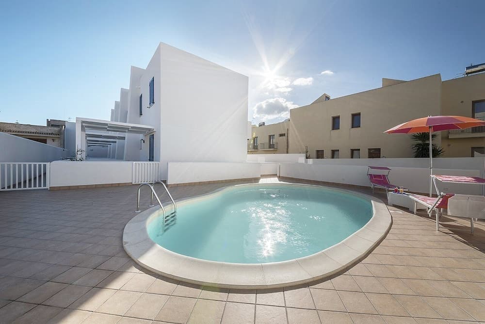 I tre Golfi Blu Mare Trilo con balcone e piscina