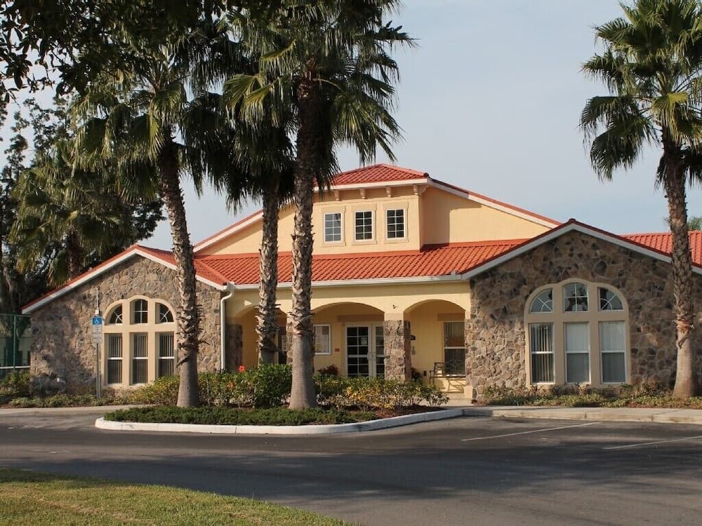 Club Cortile Resort