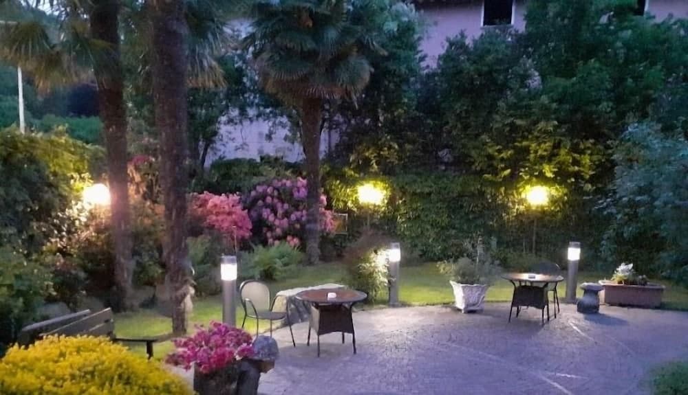 Hotel Corona