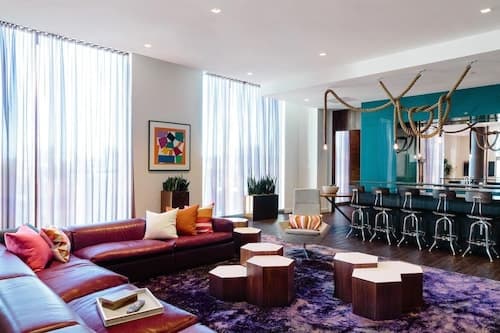 Luxurious 1bd/1ba Penthouse in Fenway - 1T