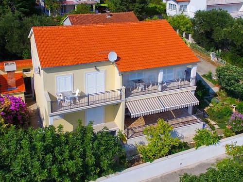 Apartments Trstenica