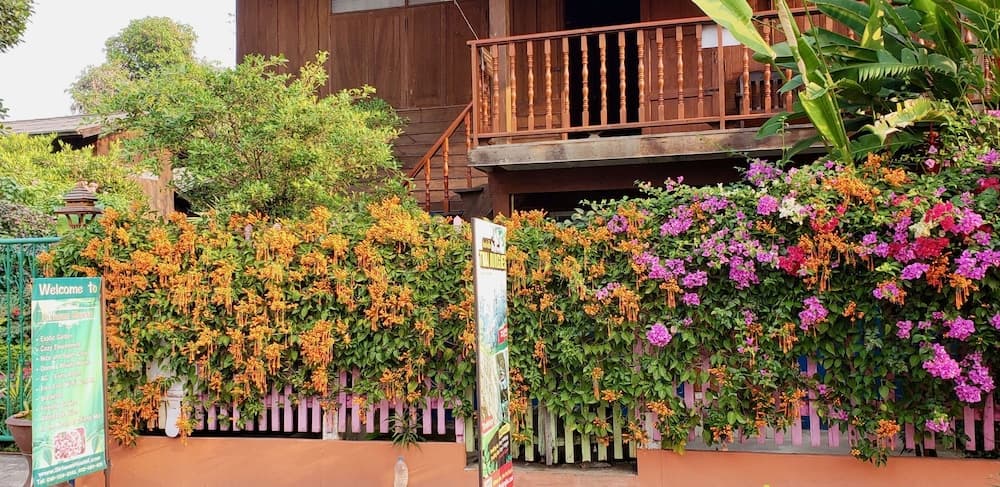 Siriwan House