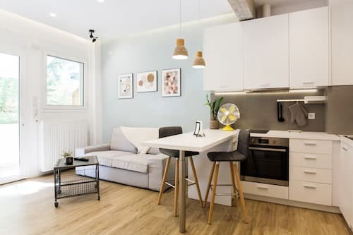 Kifissia Central Stylish Fresh 1 Bedroom Apartment near Metro