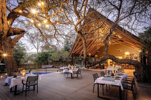 Tomo Safari Lodge