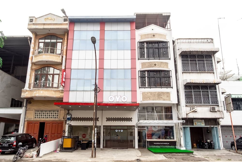 Capital O Tmj Guest House Near RSUD Pringadi