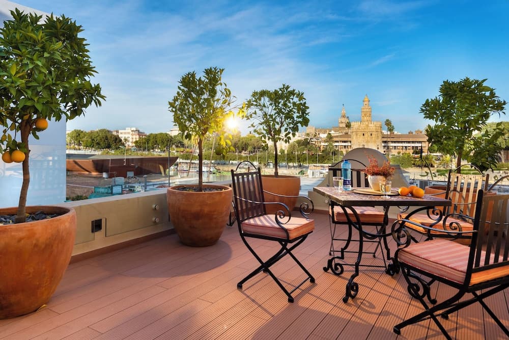 Casa de Triana Luxury Suites by Casa del Poeta
