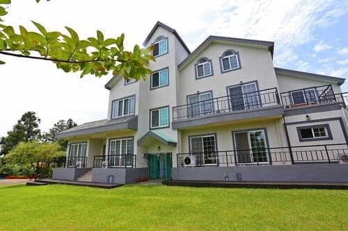Munmoon House