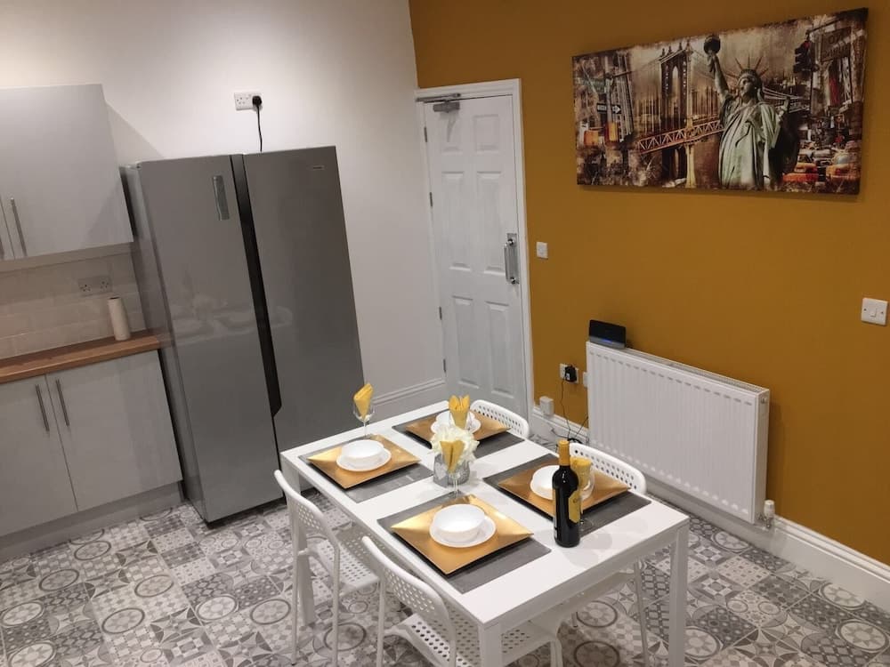 Townhouse @ Nelson Street Crewe