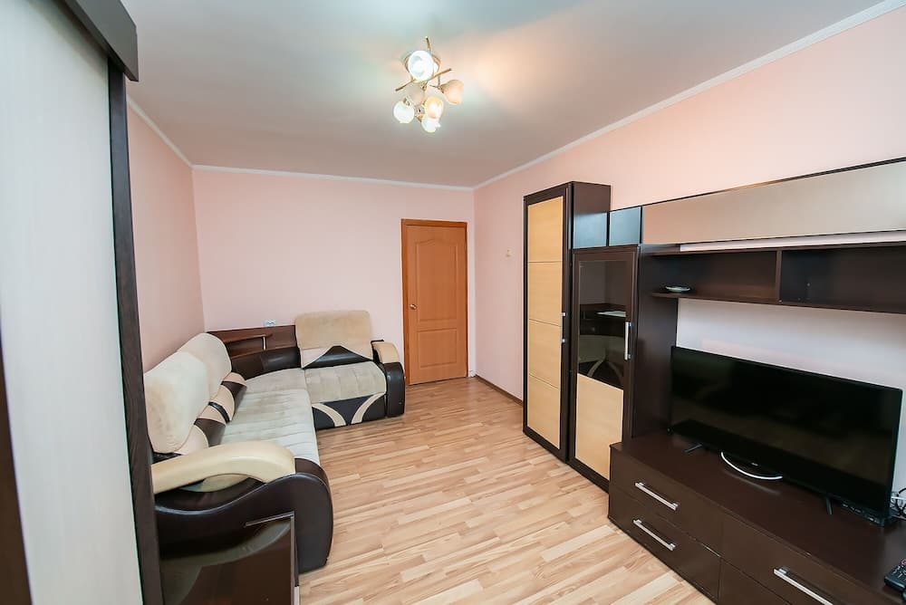 Apartment on Tigrovaya 26-51