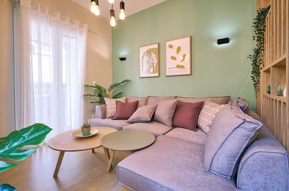 Olympic Spirit Apt in N. Kosmos