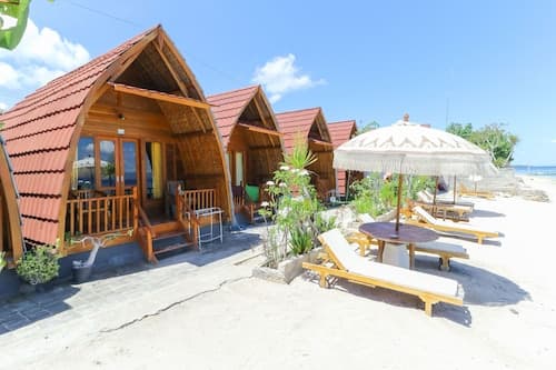 Road Beach Villa