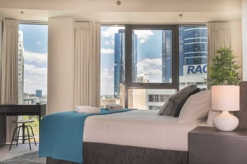 1 Bedroom Studio Apartment near Eagle Street