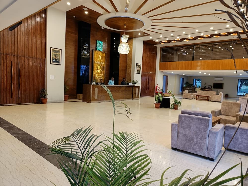 Savitri Resorts