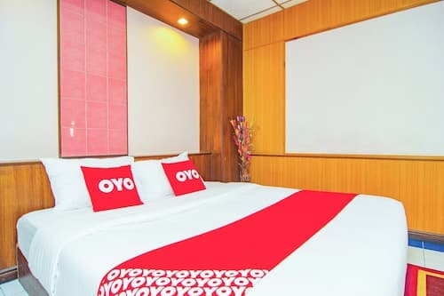 OYO 534 Phasuk Hotel