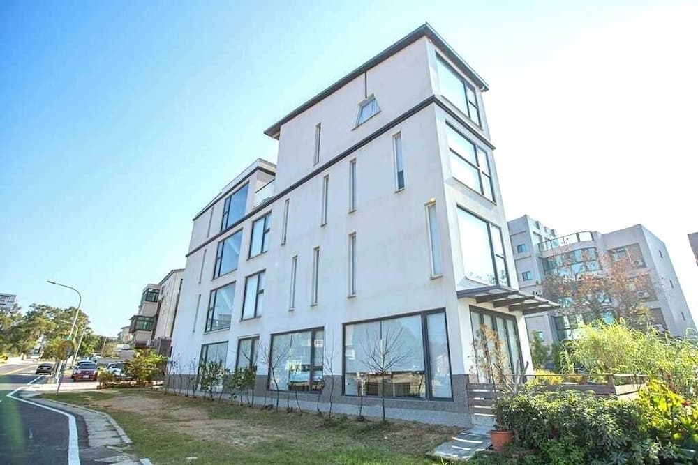 Yishan Village