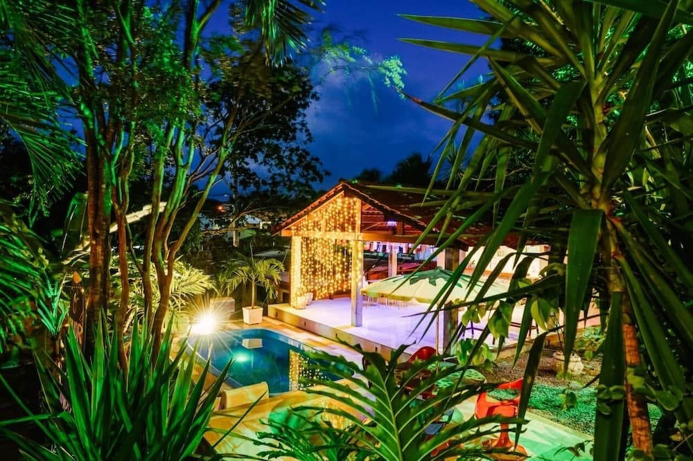 Macaco Surf Hostel