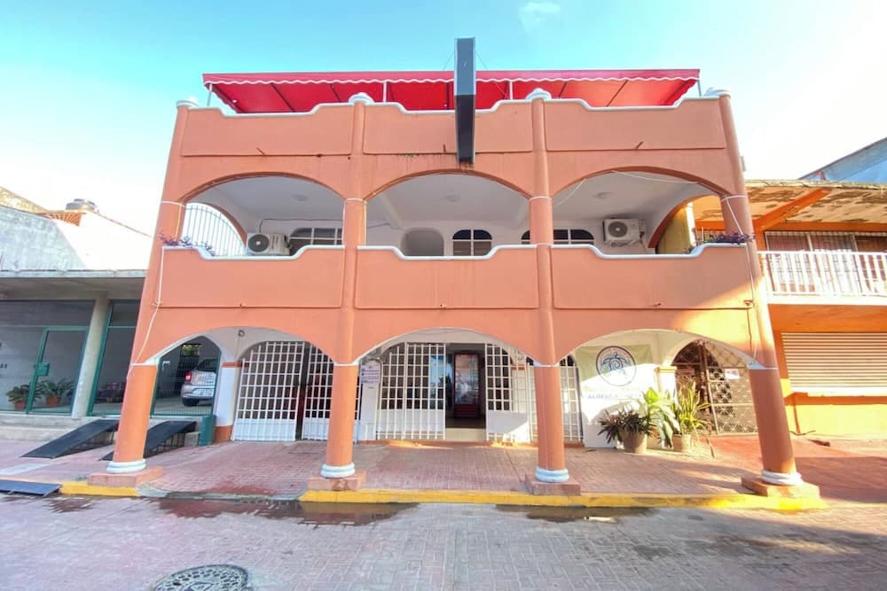 OYO Hotel Zihuatanejo Malibu