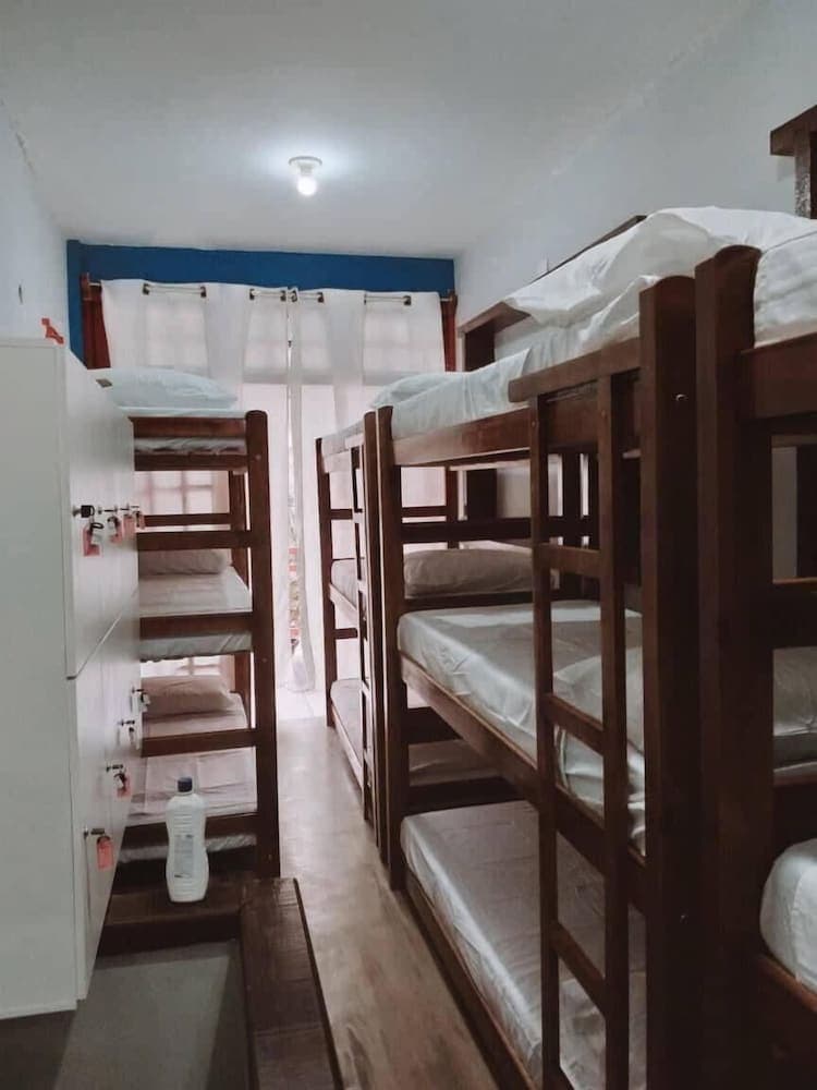 Pe Na Areia Beach Hostel