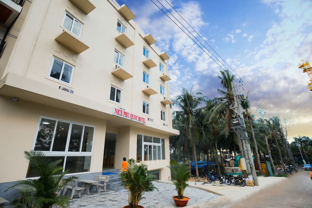 Nice Phu Quoc Hotel
