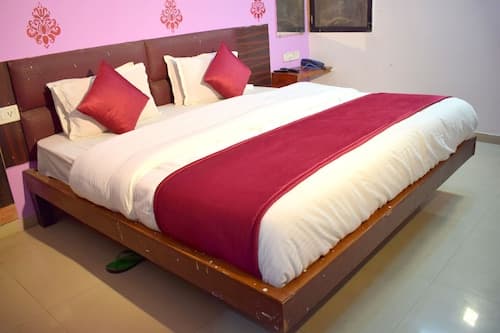 Hotel Radhe