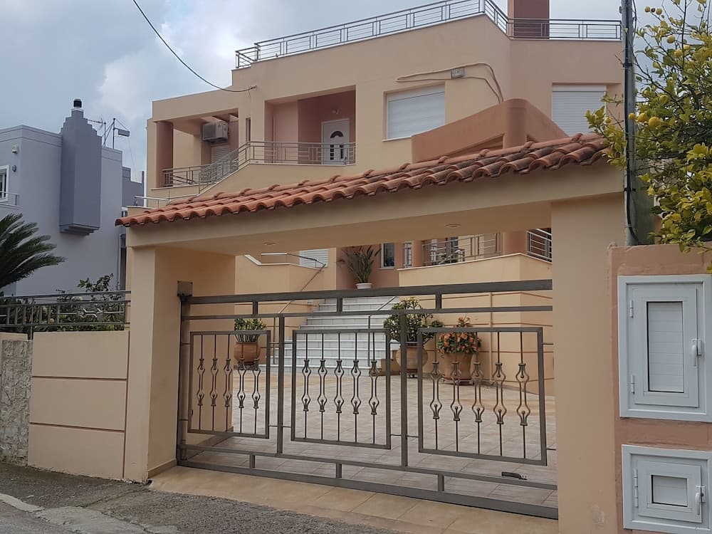 Ria's Sea View Apartment