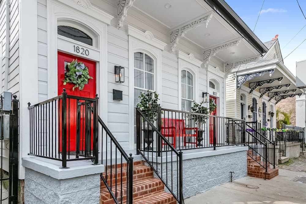 Hosteeva 3BR Steps to St. Charles Ave