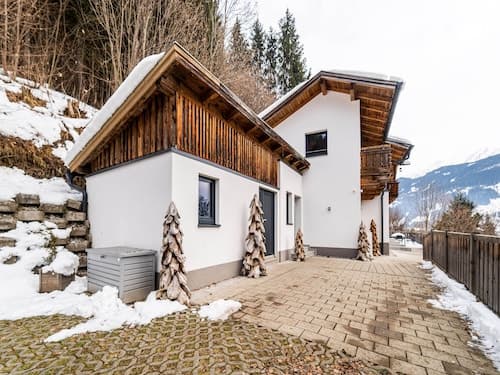 Alpine Chalet Near Zell am See for 12